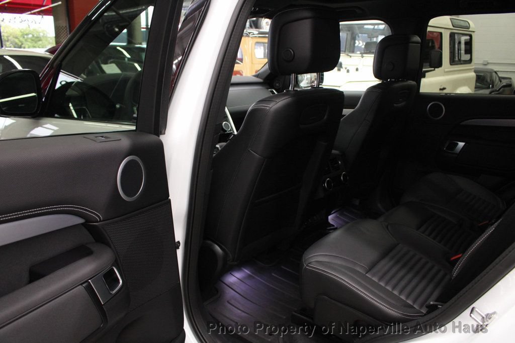 Used 2025 Land Rover Discovery Dynamic SE AWD/4WD image 32