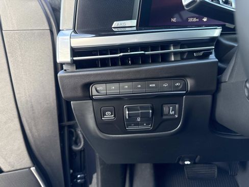 Certified 2025 Cadillac Escalade Sport w/ Touring Package image 34