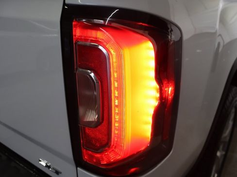 Used 2017 GMC Sierra 1500 SLT image 27