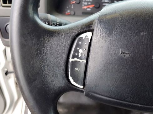 Used 2002 Ford F250 XL image 13