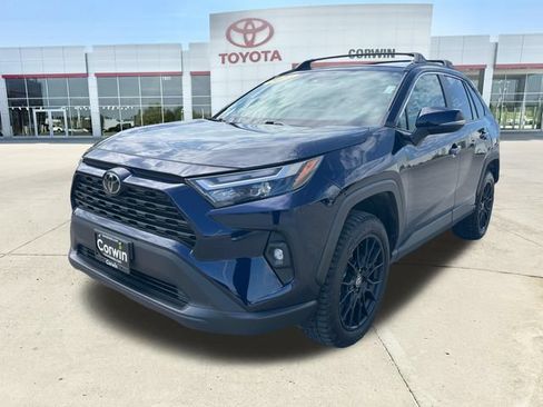 Used 2023 Toyota RAV4 XLE Premium AWD/4WD image 7