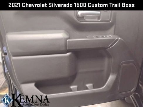Used 2021 Chevrolet Silverado 1500 Custom Trail Boss image 12