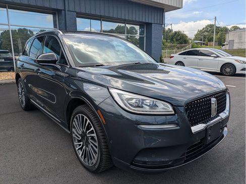 Used 2022 Lincoln Corsair Reserve w/ Equipment Group 201A AWD/4WD image 3