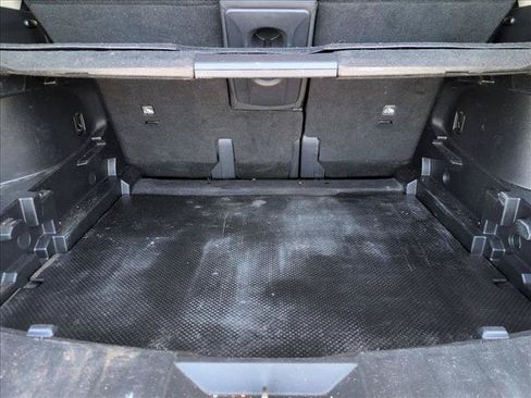 Used 2018 Nissan Rogue SV FWD image 6