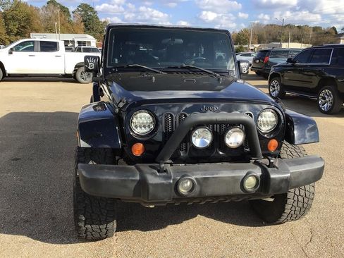 Used 2008 Jeep Wrangler Unlimited Sahara image 6