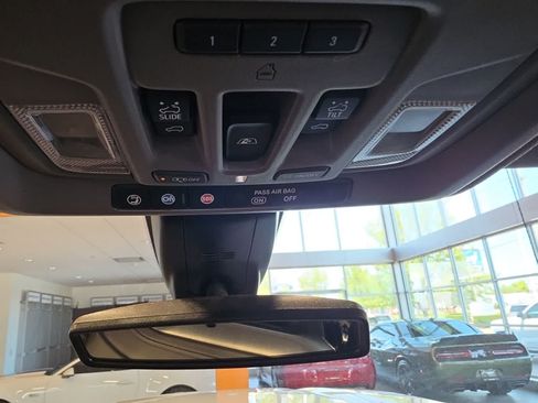 Used 2021 GMC Sierra 1500 Denali w/ Driver Alert Package II AWD/4WD image 27