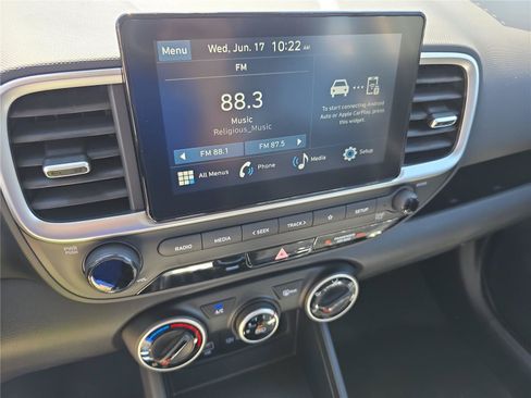 New 2026 Hyundai Venue SE FWD image 16