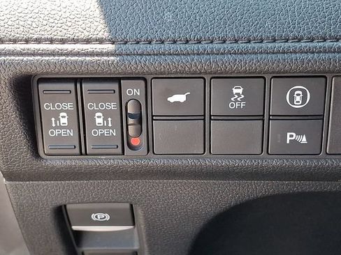 Used 2023 Honda Odyssey Touring image 21