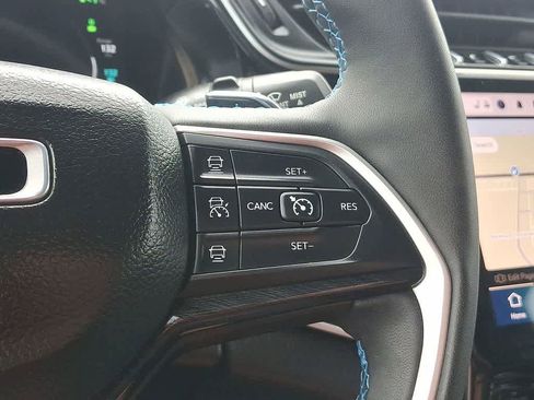 Used 2024 Jeep Grand Cherokee Trailhawk AWD/4WD image 17