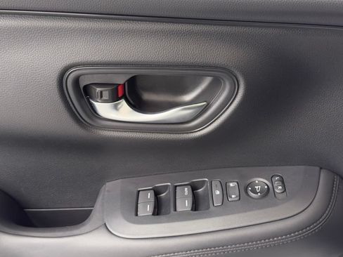 Used 2024 Honda HR-V LX image 29