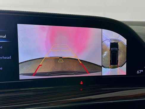 Used 2021 Cadillac Escalade ESV Premium Luxury image 16