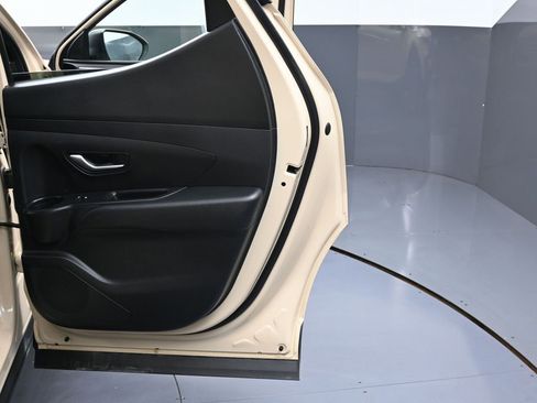 Used 2022 Hyundai Santa Cruz SEL Premium image 28