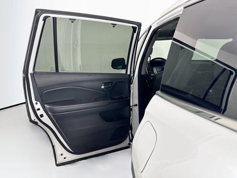 Used 2021 Honda Pilot EX-L image 26