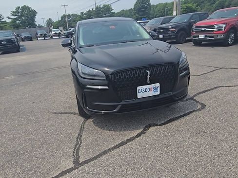 Used 2023 Lincoln Corsair AWD w/ Equipment Group 101A image 13