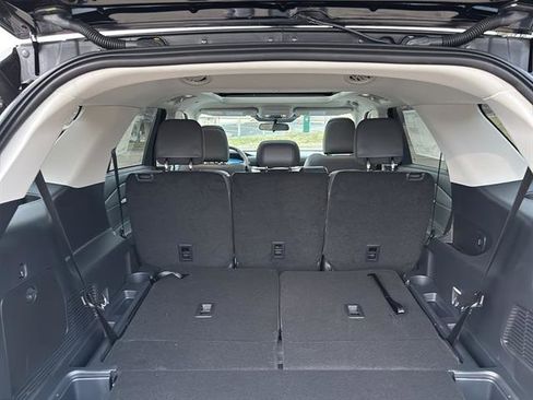 New 2025 Ford Explorer Active w/ Active Comfort Package image 17