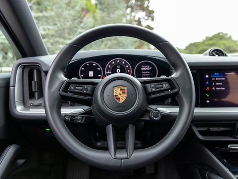 Certified 2026 Porsche Cayenne Coupe AWD/4WD image 29