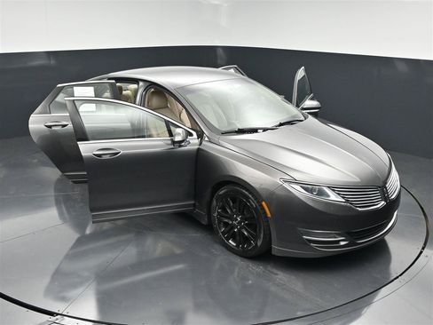 Used 2016 Lincoln MKZ AWD image 27