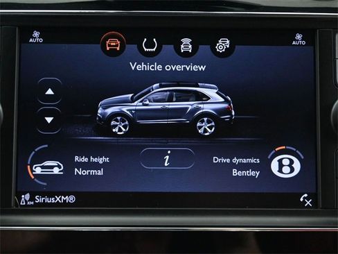 Used 2018 Bentley Bentayga image 46