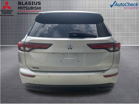 Used 2022 Mitsubishi Outlander ES AWD/4WD image 9