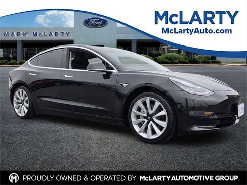 Used 2020 Tesla Model 3 image 1