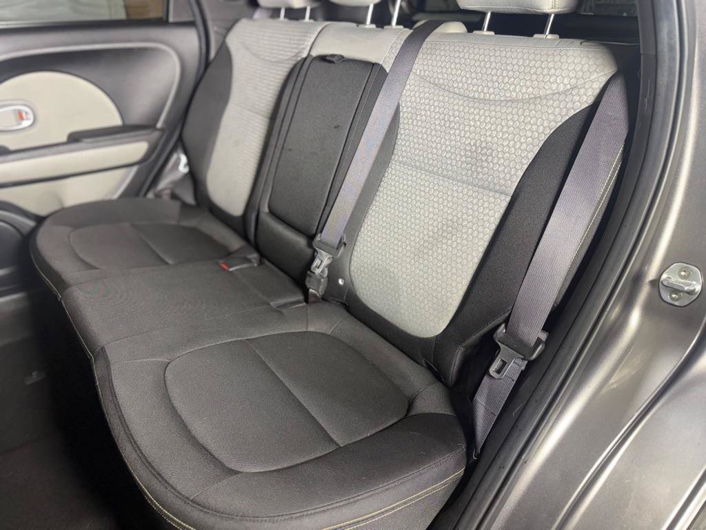 Used 2016 Kia Soul + FWD image 23