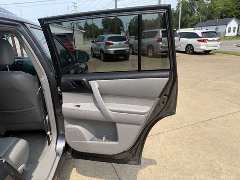 Used 2010 Toyota Highlander 2WD w/ Extra Value Pkg 2 image 15