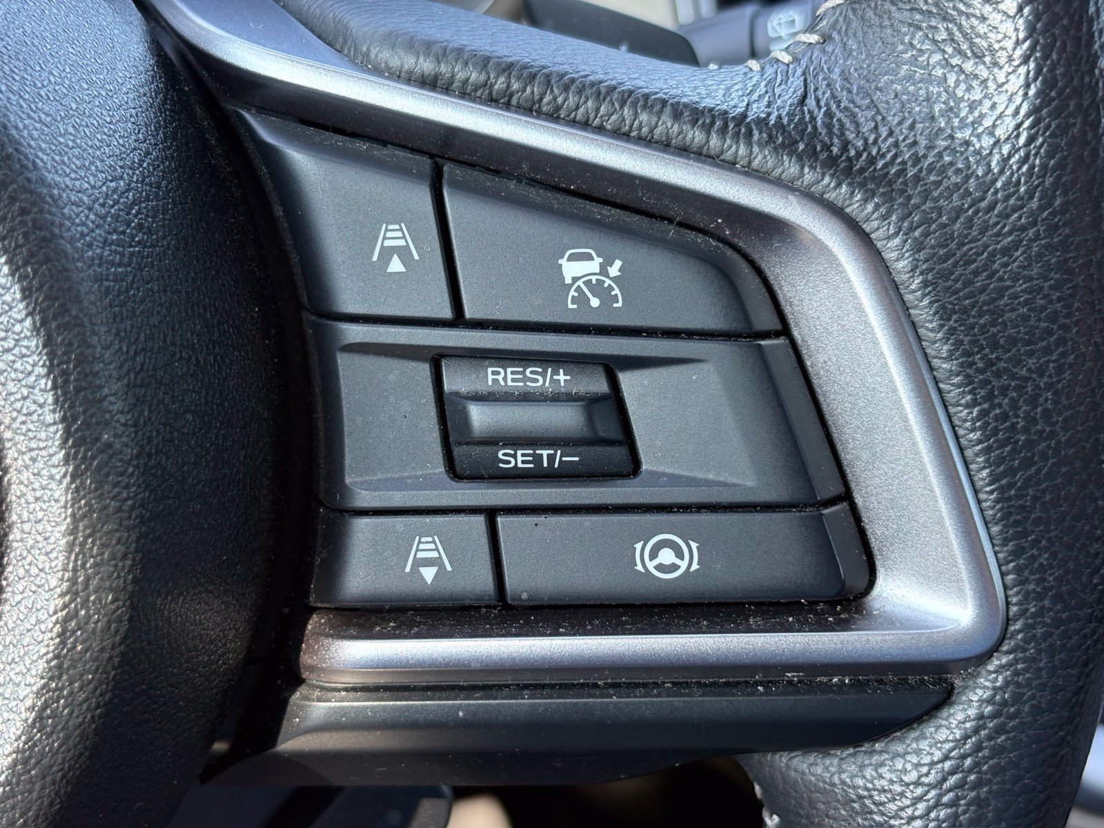 Certified 2025 Subaru Outback Limited AWD/4WD image 13
