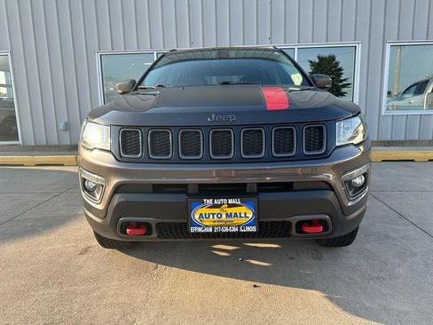 Used 2018 Jeep Compass Trailhawk image 2