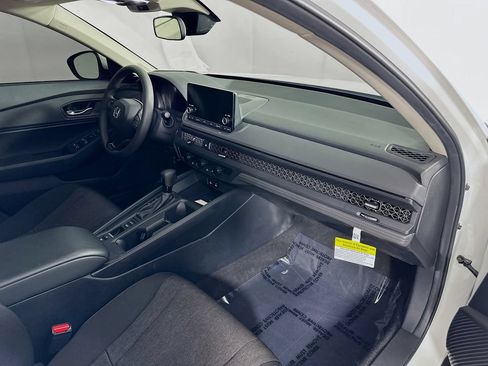 Used 2024 Honda Accord EX image 34