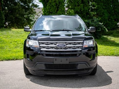 Used 2018 Ford Explorer 4WD image 2