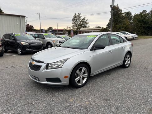 Used 2014 Chevrolet Cruze LT image 1