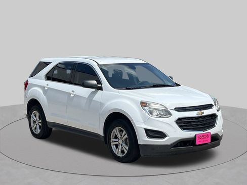 Used 2017 Chevrolet Equinox LS FWD image 7