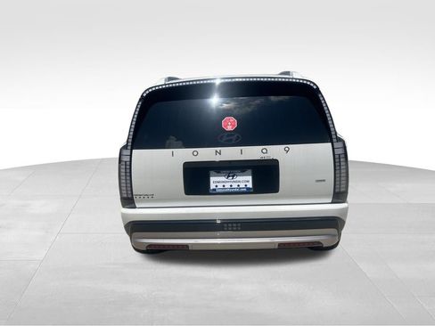 New 2026 Hyundai Ioniq 9 SEL image 5