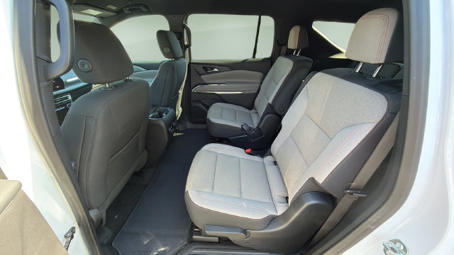 Used 2026 Chevrolet Traverse LT w/ Driver Confidence Package FWD image 21