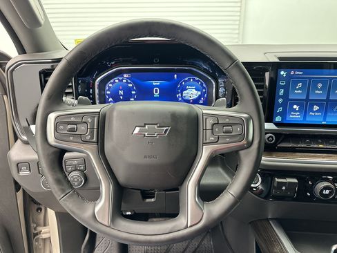 Certified 2026 Chevrolet Silverado 1500 RST w/ Convenience Package II AWD/4WD image 11