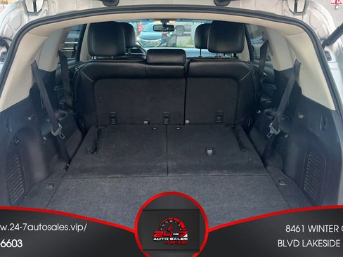 Used 2015 INFINITI QX60 FWD w/ Premium Package image 18