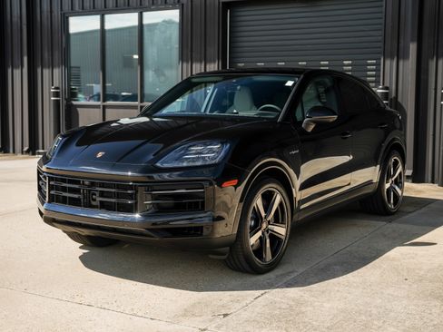 New 2026 Porsche Cayenne E-Hybrid image 8