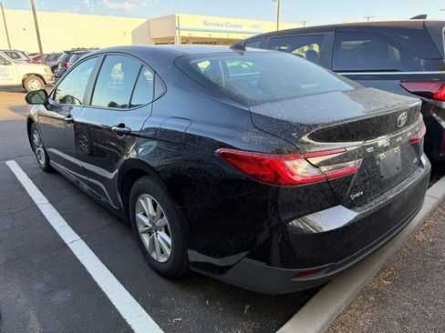 Used 2025 Toyota Camry LE FWD image 3