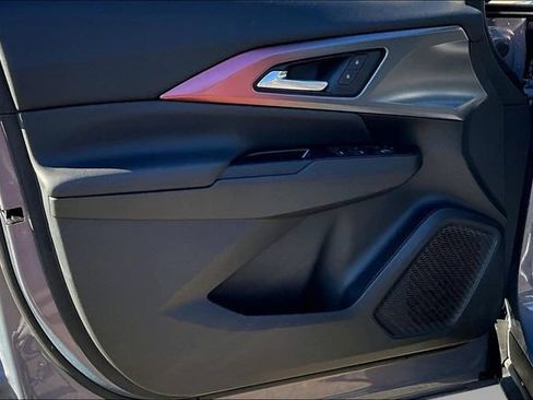Certified 2024 Chevrolet Equinox EV RS FWD image 22