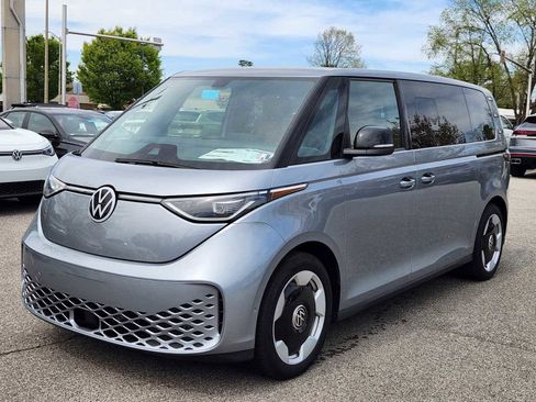 New 2025 Volkswagen ID. Buzz Pro S image 2