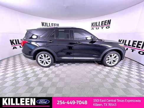 Used 2022 Ford Explorer Platinum w/ Equipment Group 601A image 9