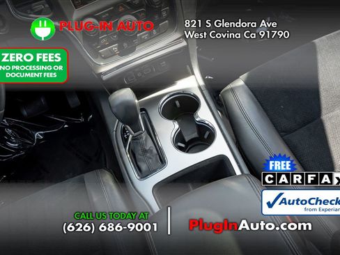Used 2018 Jeep Grand Cherokee Altitude AWD/4WD image 19