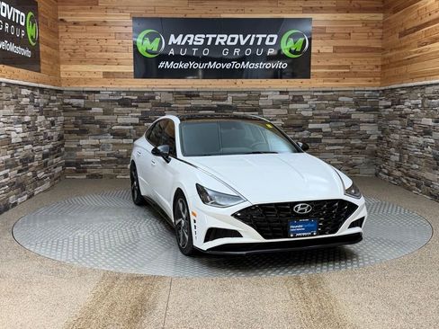 Used 2021 Hyundai Sonata SEL Plus w/ Tech Package image 2