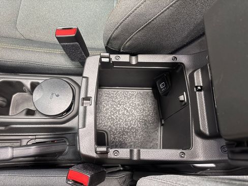 Used 2024 Jeep Wrangler Sport S image 30