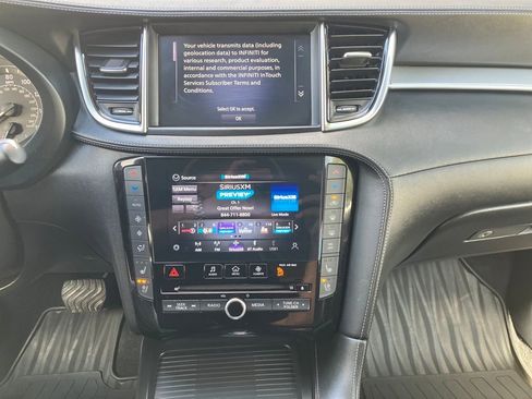 Certified 2022 INFINITI QX50 Essential image 6