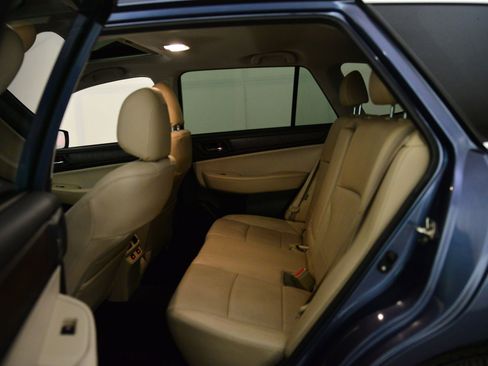 Used 2017 Subaru Outback 2.5i Limited image 13
