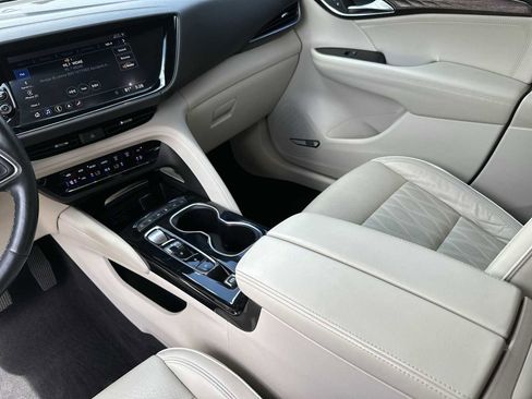 Certified 2021 Buick Envision Avenir w/ Technology Package II AWD/4WD image 22