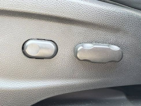 Used 2019 Buick Encore Preferred image 15