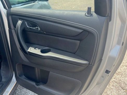 Used 2017 Chevrolet Traverse LT w/ Style and Technology Package AWD/4WD image 23