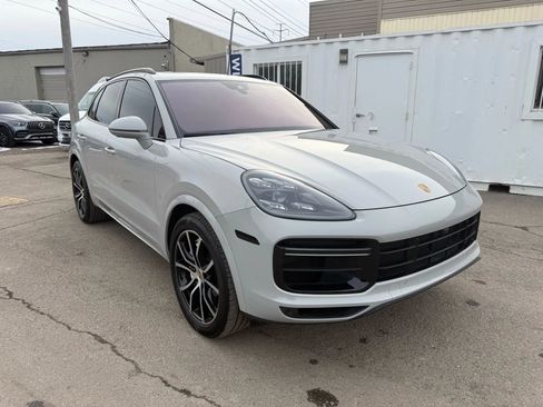 Used 2023 Porsche Cayenne Turbo w/ Premium Package Plus image 12
